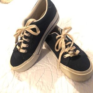 Tommy Hilfiger Platform Tennis Shoes Size 71/2 M